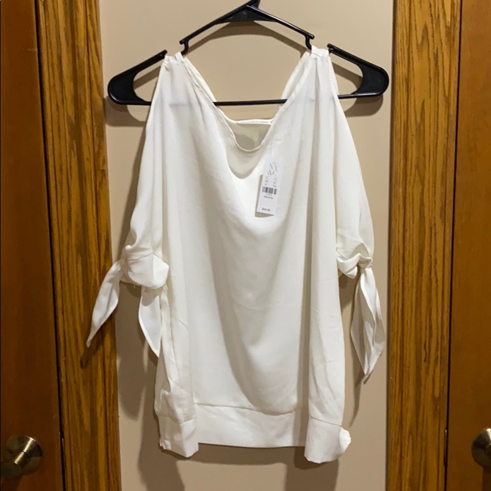 NY&Co White tie sleeve blouse
